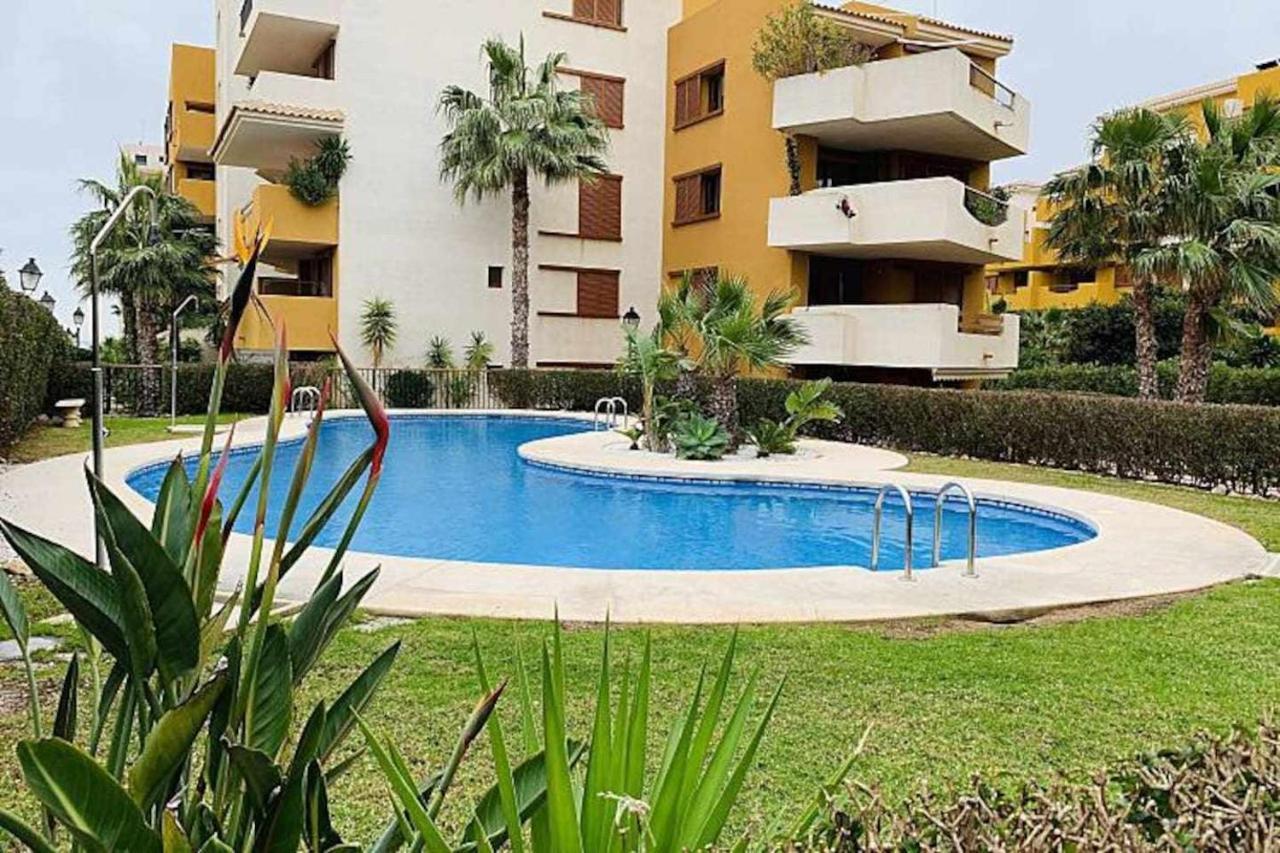 Acogedor Apartamento Al Lado De La Playa لقنت المظهر الخارجي الصورة