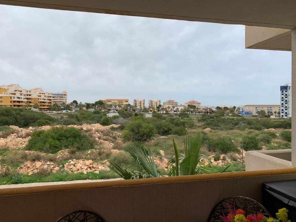 Acogedor Apartamento Al Lado De La Playa لقنت المظهر الخارجي الصورة