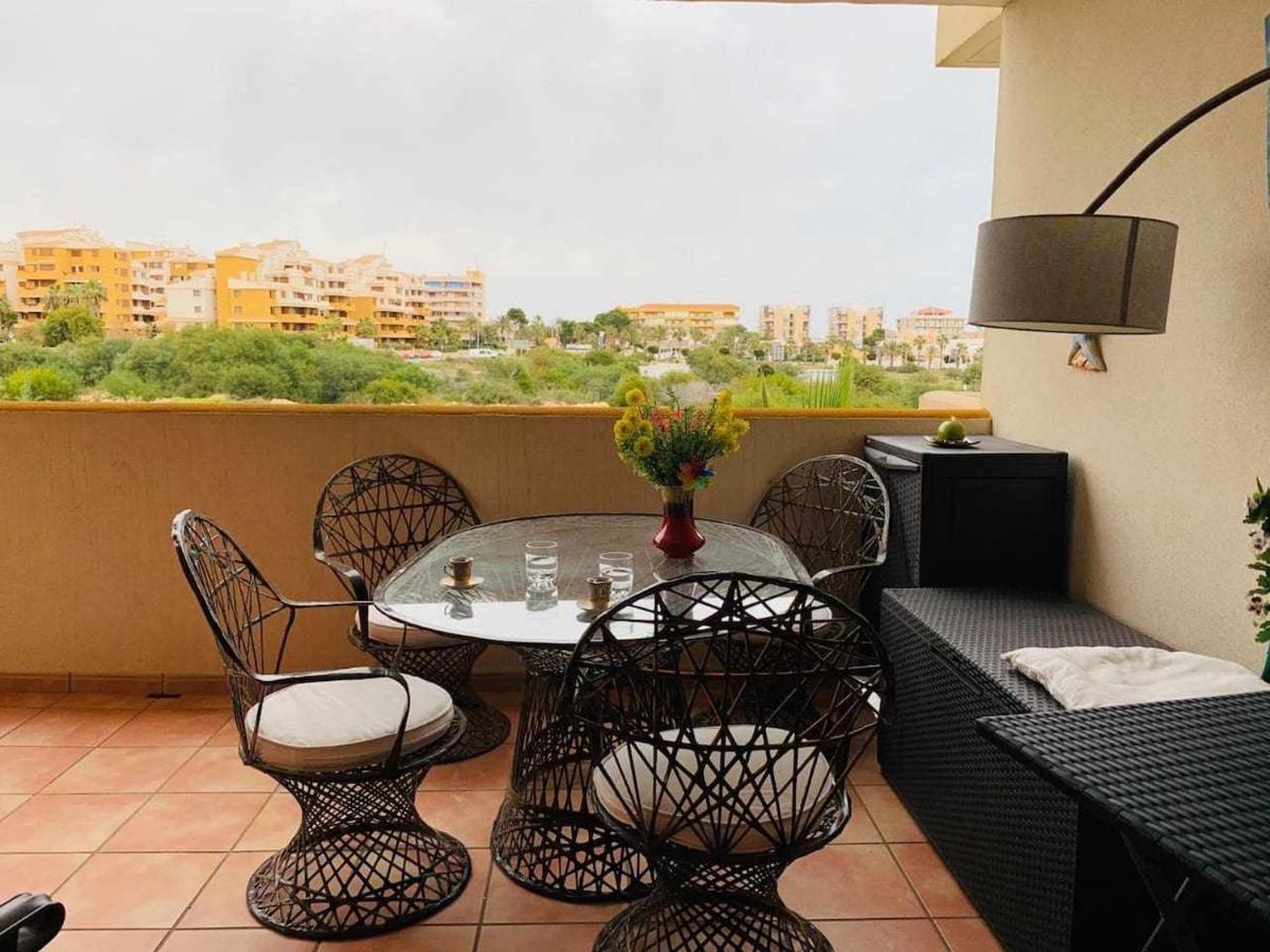 Acogedor Apartamento Al Lado De La Playa لقنت المظهر الخارجي الصورة